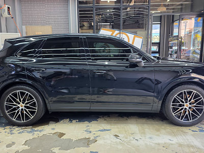 2024 Porsche CAYENNE 照片 3