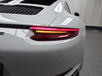 صورة 10 لـ 2017 Porsche 911