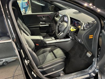 MERCEDES-BENZ GLA - 6