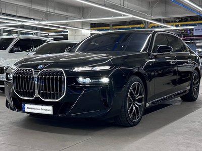 BMW 7 SERIES - 1
