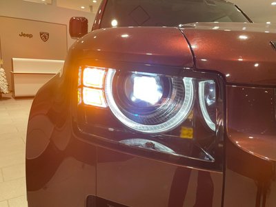 صورة 10 لـ 2022 LAND Rover DEFENDER