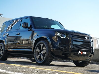 LAND ROVER DEFENDER - 3