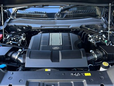 LAND ROVER DEFENDER - 8