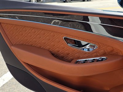 صورة مصغرة 15 لـ 2021 Bentley CONTINENTAL