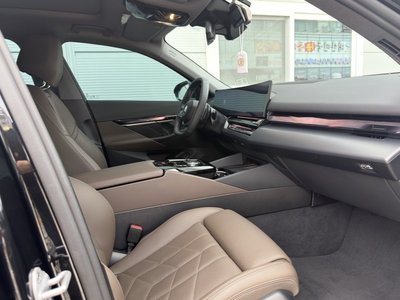 BMW 5 SERIES - 7
