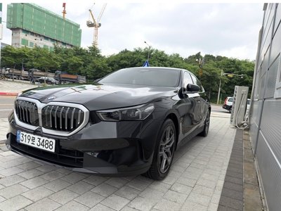 BMW 5 SERIES - 2