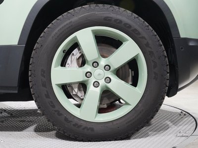 LAND ROVER DEFENDER - 10