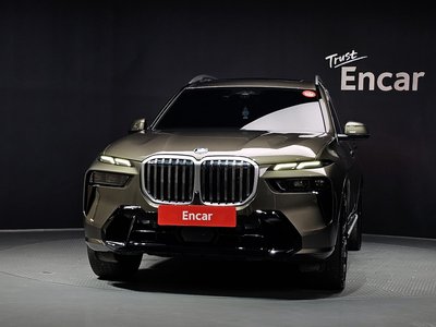 2023 BMW X7 — фото 2