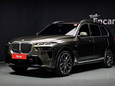 2023 BMW X7 — фото 1