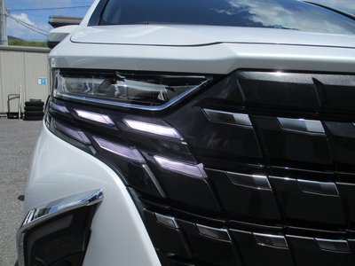 TOYOTA ALPHARD - 4