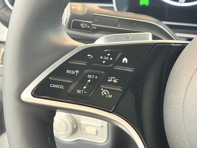 2025 Mercedes-BENZ GLE — миниатюра 18