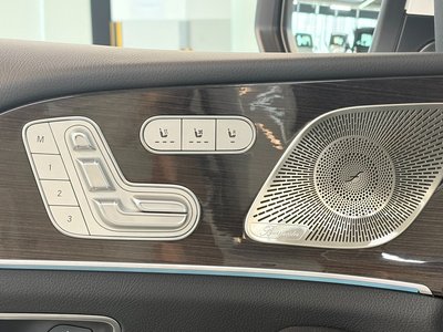 2025 Mercedes-BENZ GLE — миниатюра 15