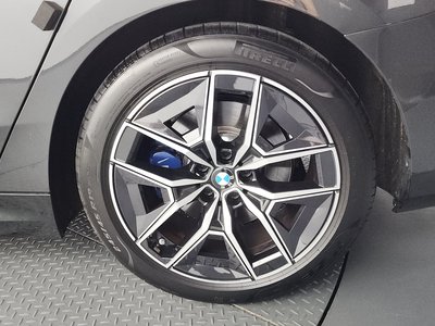 BMW 5 SERIES - 8