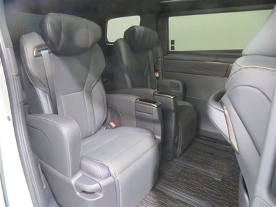 TOYOTA ALPHARD - 8