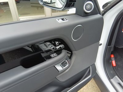2019 LAND Rover RANGE ROVER photo 7
