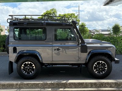LAND ROVER DEFENDER - 5