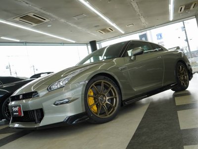 NISSAN GT-R - 5