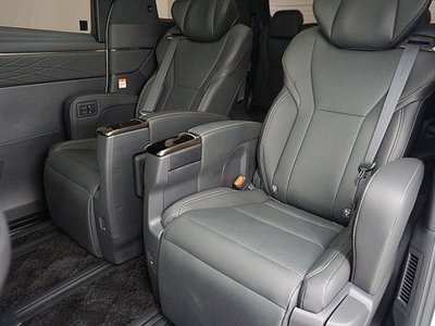 2025 Toyota ALPHARD 缩略图 36