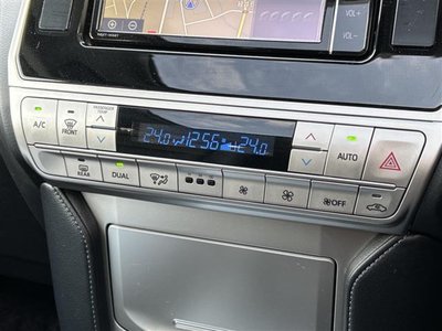 TOYOTA LAND CRUISER PRADO - 7