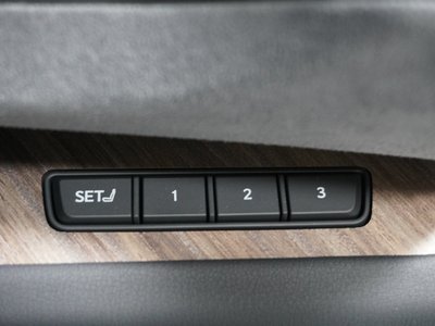 صورة مصغرة 28 لـ 2023 Lexus LM