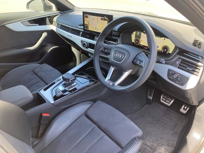 AUDI A4 AVANT - 7