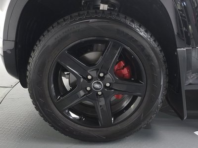 LAND ROVER DEFENDER - 6