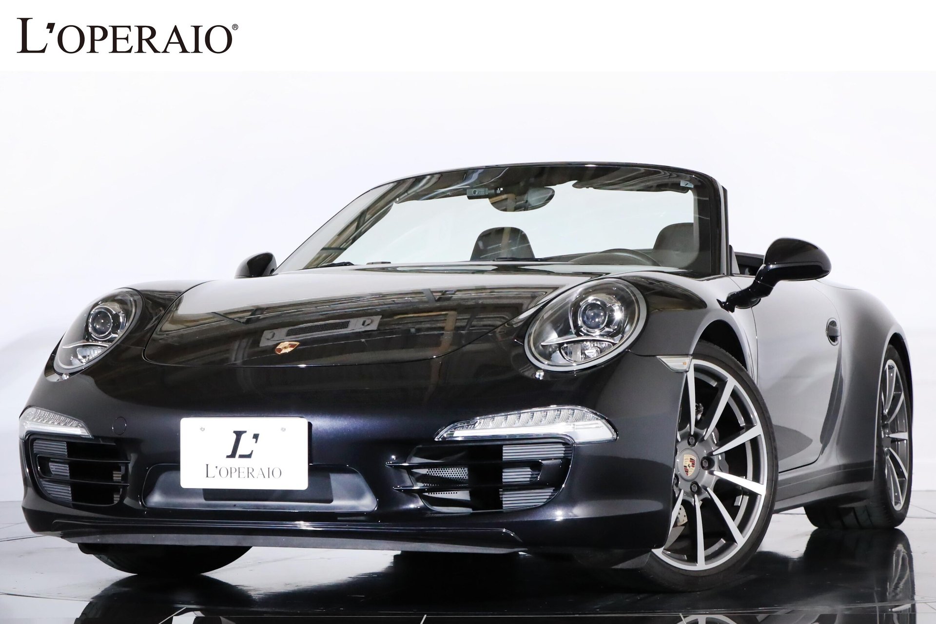 PORSCHE 911 CABRIOLET - View 1