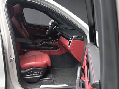 2023 Porsche CAYENNE — миниатюра 17