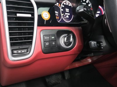 2023 Porsche CAYENNE — миниатюра 27