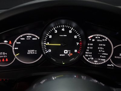 2023 Porsche CAYENNE — миниатюра 11