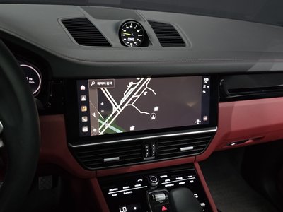 2023 Porsche CAYENNE — миниатюра 20