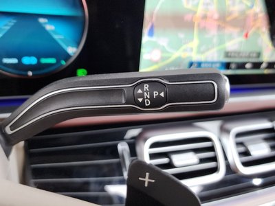 MERCEDES-BENZ GLS - 9