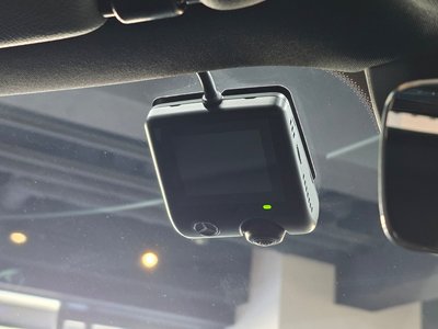 MERCEDES-BENZ E-CLASS - 8