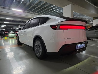 صورة 7 لـ 2026 Tesla MODEL Y