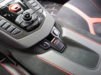 2016 Lamborghini AVENTADOR — миниатюра 53