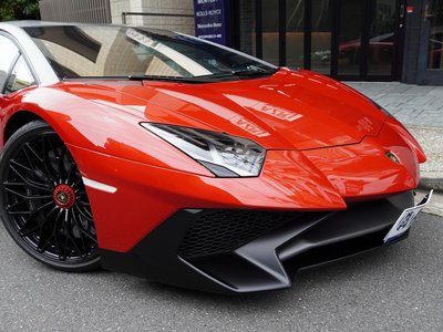صورة 10 لـ 2016 Lamborghini AVENTADOR