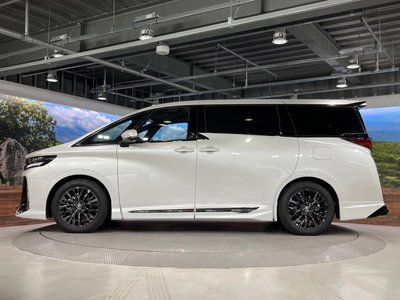 2025 Toyota VELLFIRE thumbnail 23