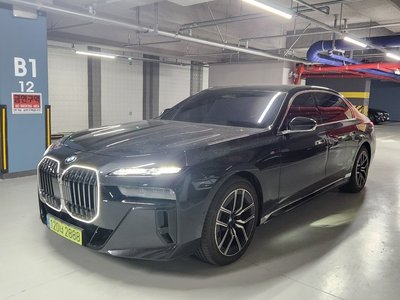 BMW 7 SERIES - 1