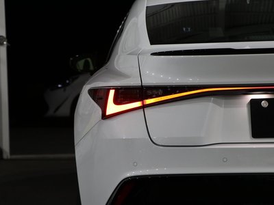 2024 Lexus IS — миниатюра 55
