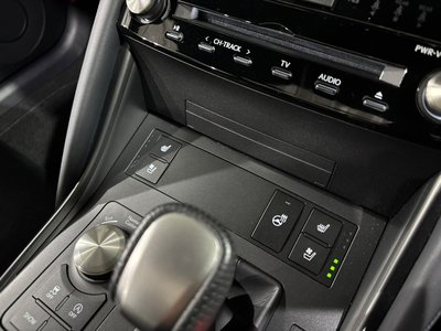 2024 Lexus IS — миниатюра 32