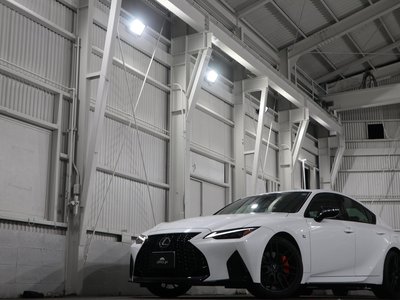 2024 Lexus IS — миниатюра 75
