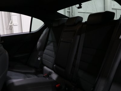 2024 Lexus IS — миниатюра 19