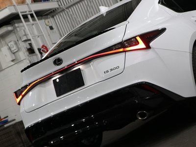 2024 Lexus IS — миниатюра 56