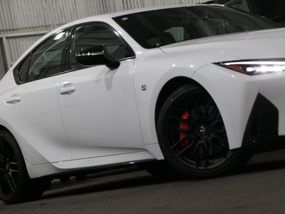 2024 Lexus IS — миниатюра 51