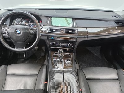 BMW 7 SERIES - 5