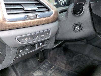 2019 Genesis G90 — миниатюра 16