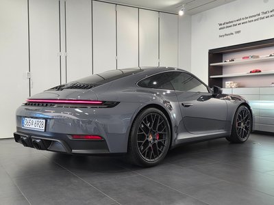 PORSCHE 911 - 4