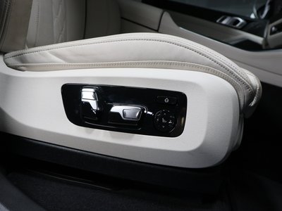 2024 BMW X5 thumbnail 25