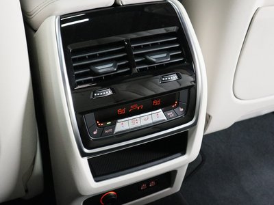 2024 BMW X5 thumbnail 38
