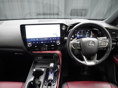 2022 Lexus NX — миниатюра 17